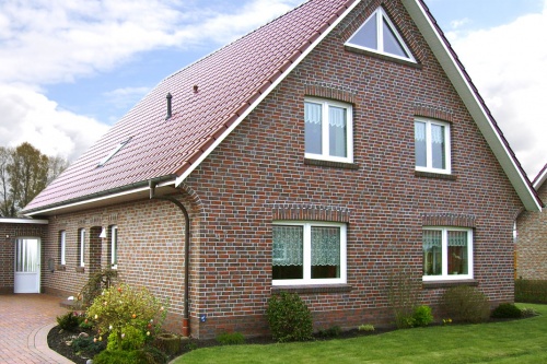 Керамическая черепица Roben Flandern Plus Кайенская блестящая ангоб